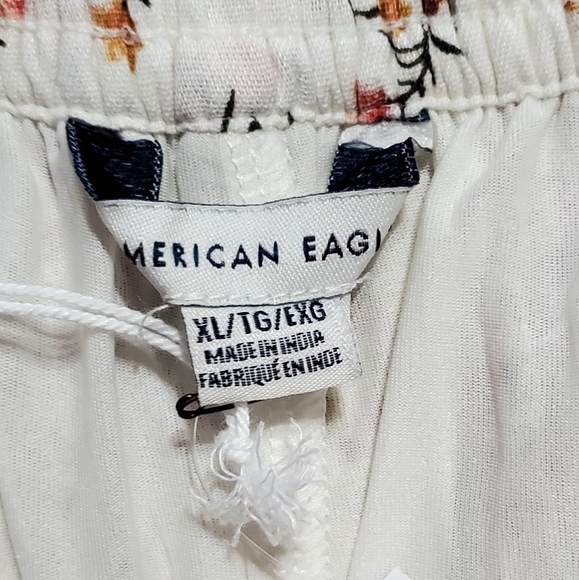 American Eagle Outfitters Floral Lace Patchwork  Shorts - Picture 5 of 10